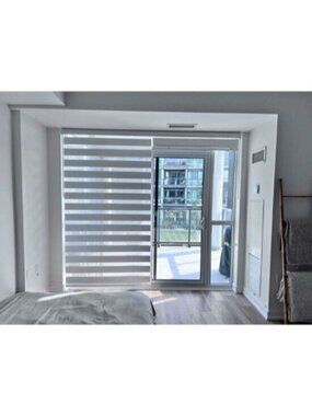 LIKE NEW Zebra Alternating Window Patio light filtering blinds LIGHT GREY 36"